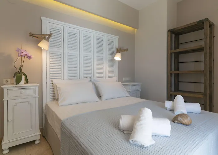 Aparthotel Agorastos Koinira