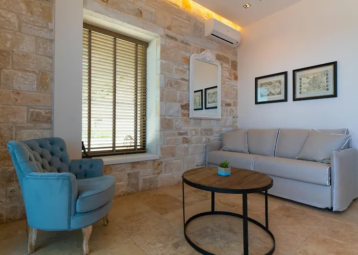 Agorastos Aparthotel 3*