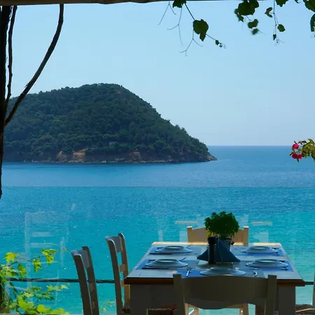 Agorastos 아파트호텔